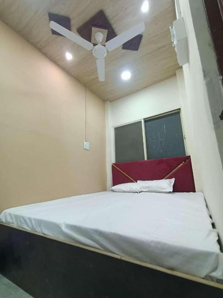 Hotel Rolex Ujjain Eksteriør bilde
